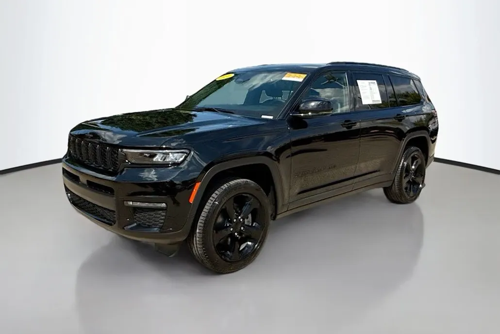 2024 Jeep Grand Cherokee Limited photo 1