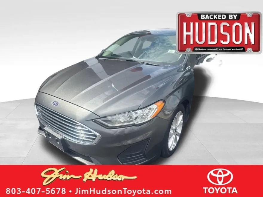 2020 Ford Fusion SE photo 1