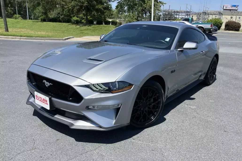 2022 Ford Mustang GT Premium photo 1