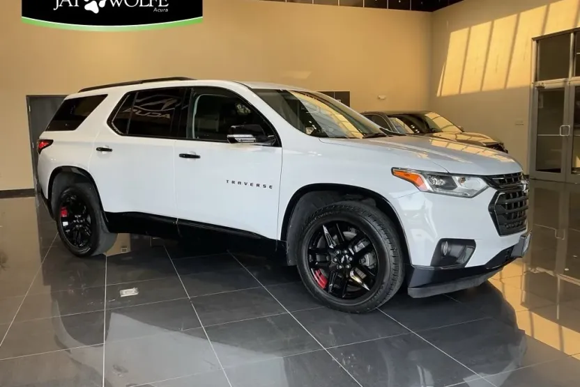 2018 Chevrolet Traverse Premier photo 1