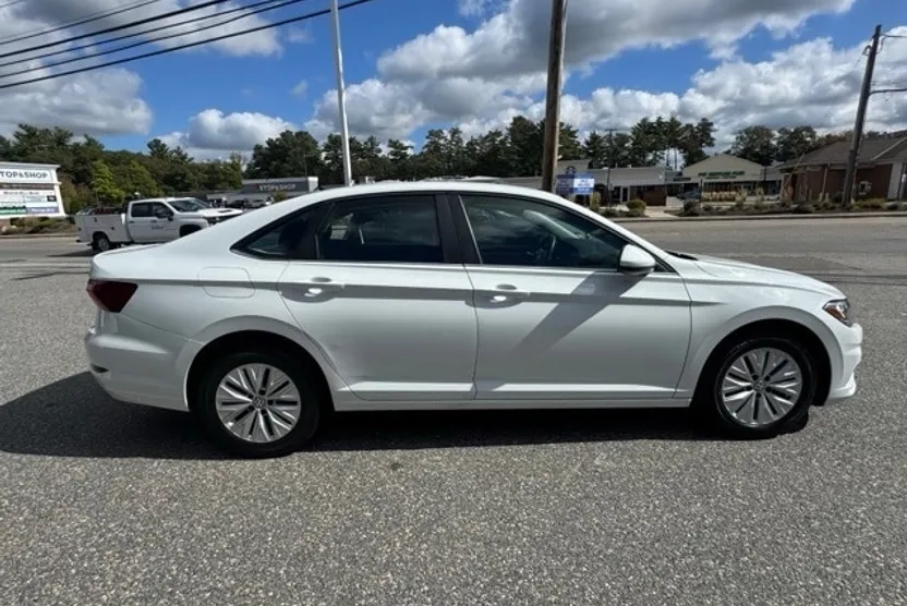 2019 Volkswagen Jetta 1.4T S photo 1