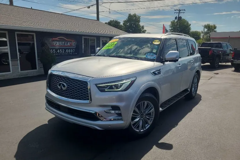 2019 Infiniti QX80 Luxe photo 1