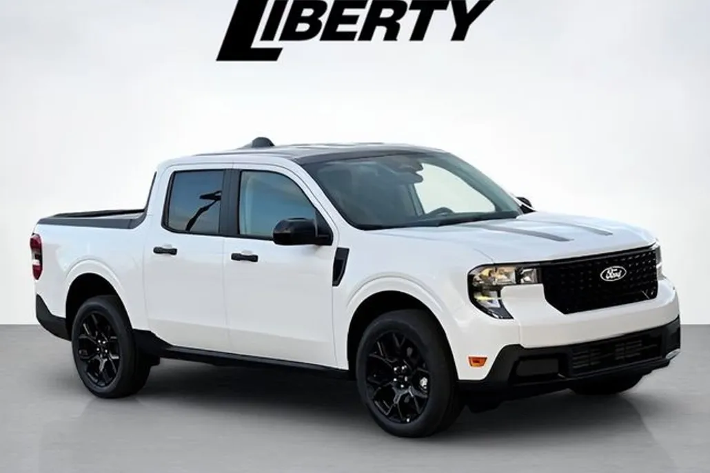 2025 Ford Maverick XLT photo 1