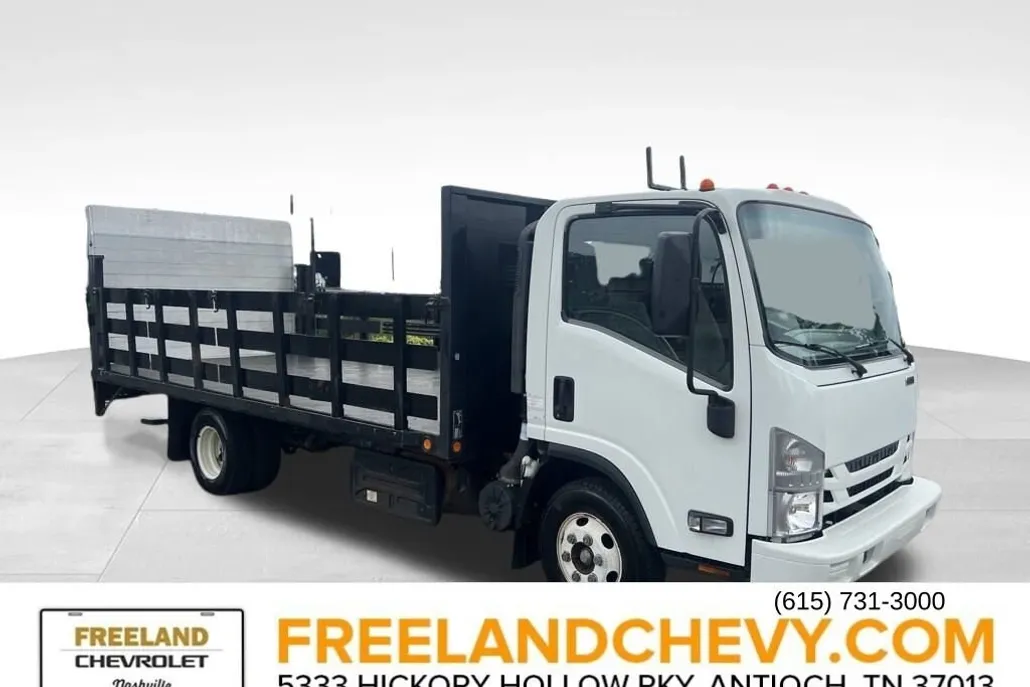 2016 Isuzu NPR photo 1