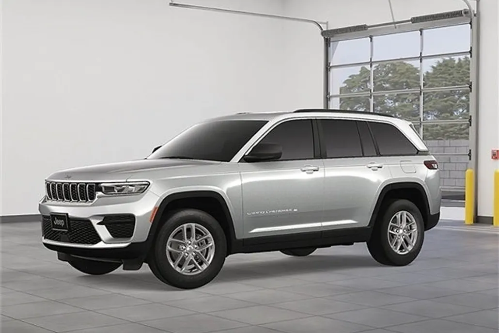 2025 Jeep Grand Cherokee Laredo X photo 1