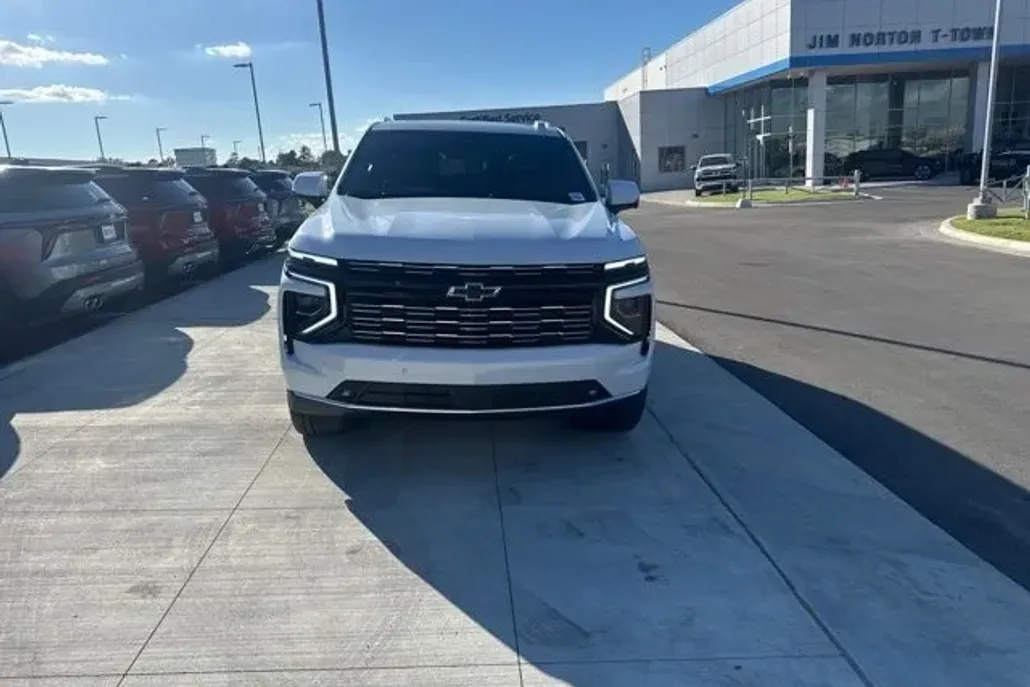 2026 Chevrolet Tahoe High Country photo 1