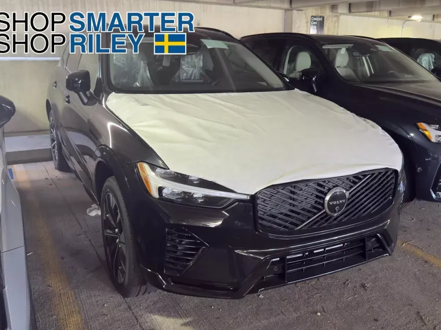 2026 Volvo XC60 Hybrid T8 Plus photo 1