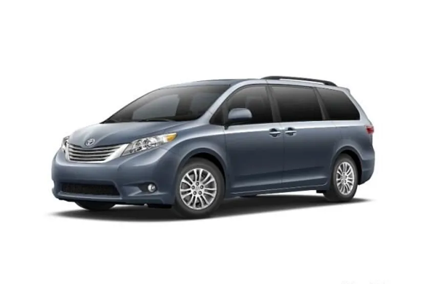 2015 Toyota Sienna XLE photo 1