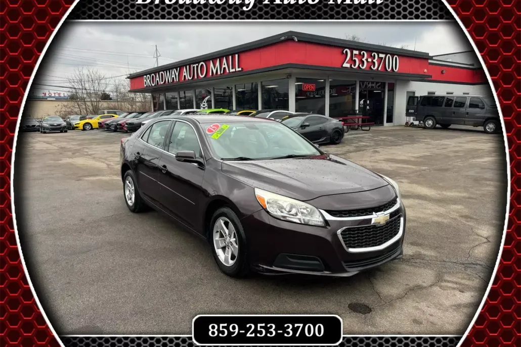 2015 Chevrolet Malibu 1LT photo 1