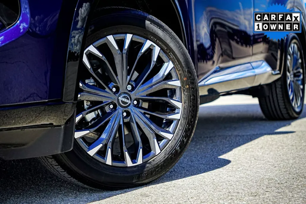 2025 Nissan Rogue Platinum photo 1