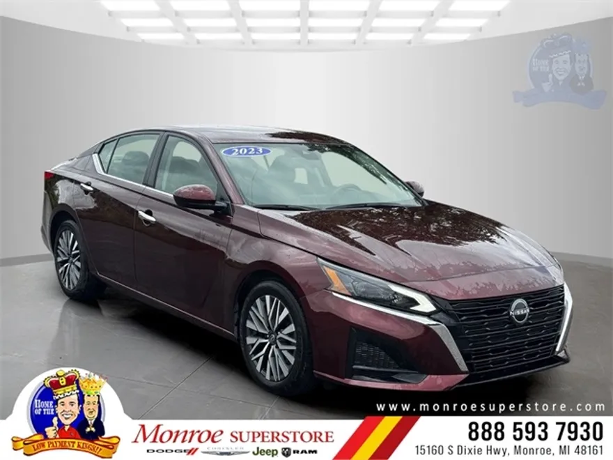2023 Nissan Altima 2.5 SV photo 1