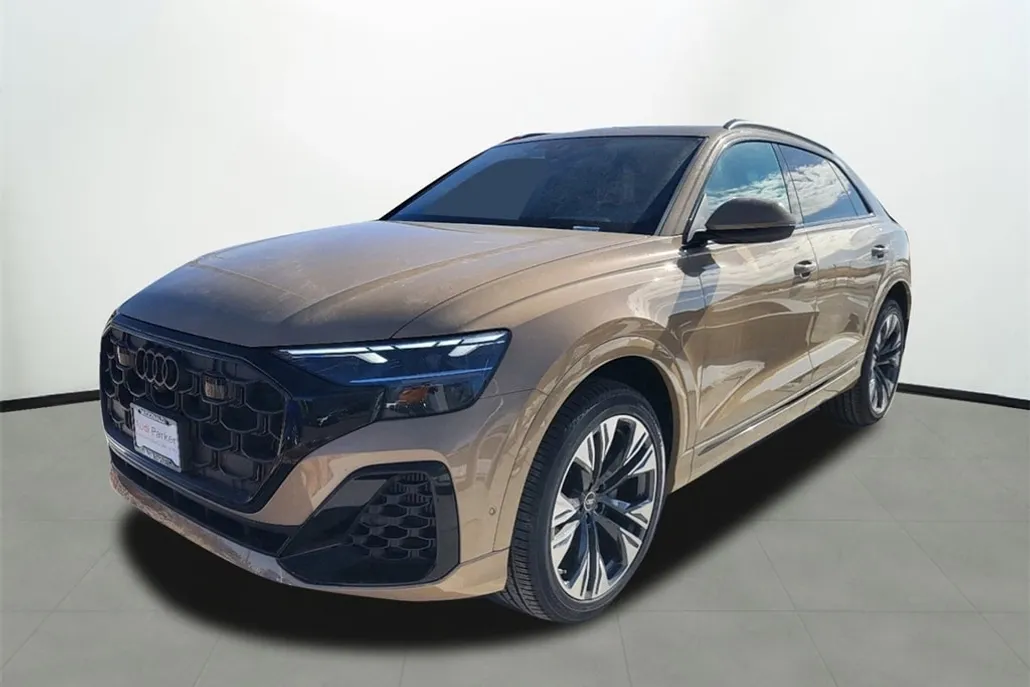 2024 Audi Q8 55 Premium Plus photo 1