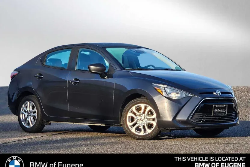 2018 Toyota Yaris iA photo 1