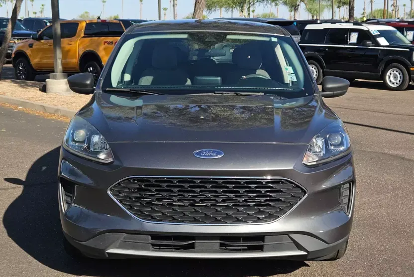 2022 Ford Escape SE photo 1