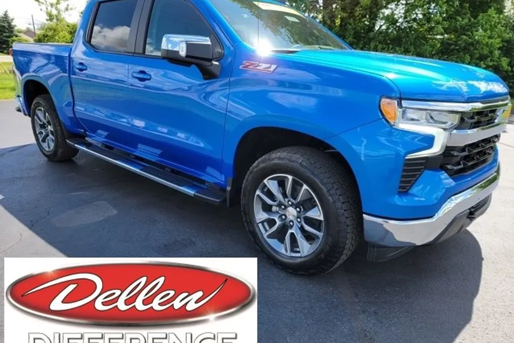 2025 Chevrolet Silverado LT photo 1