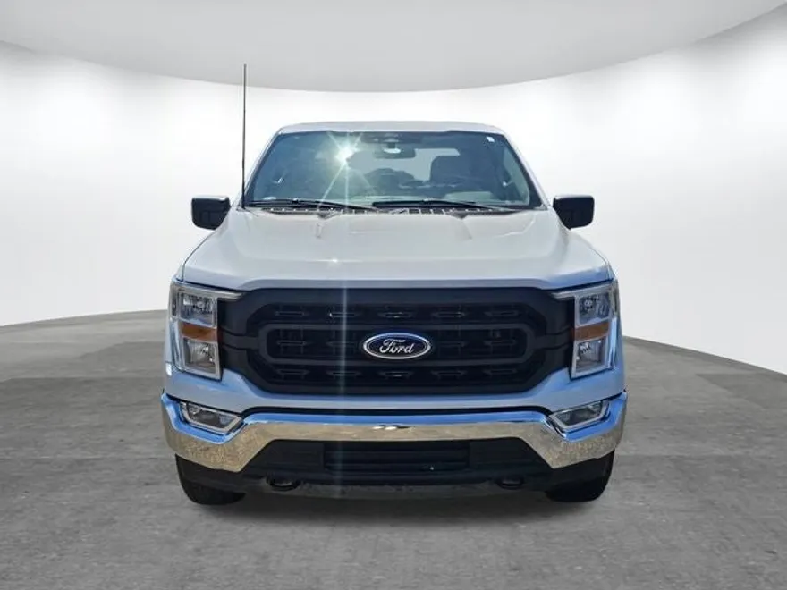 2022 Ford F-150 XL photo 1