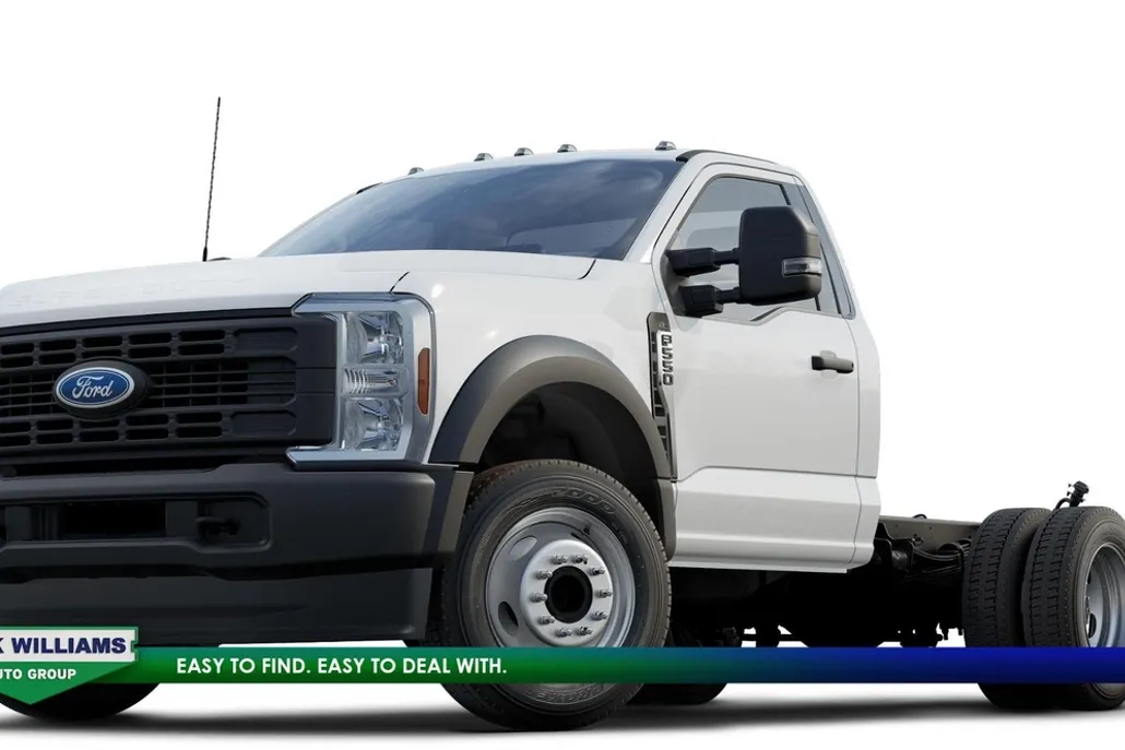 2024 Ford F-550 photo 1