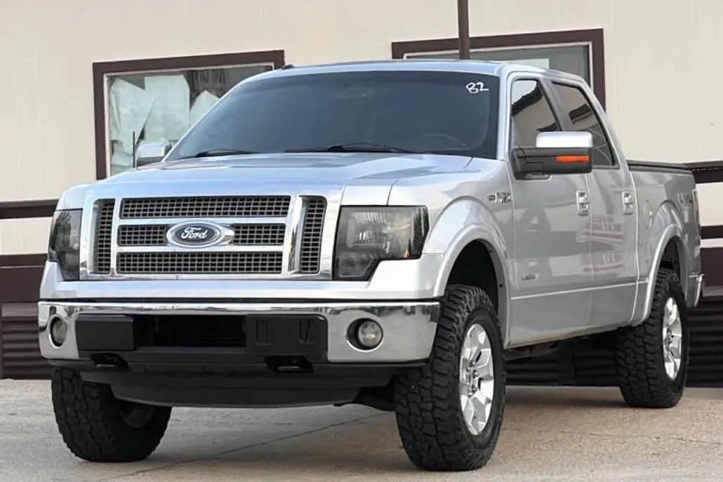 2011 Ford F-150 Lariat photo 1