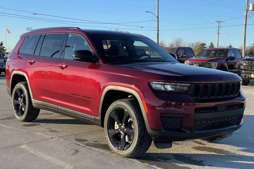 2025 Jeep Grand Cherokee L photo 1