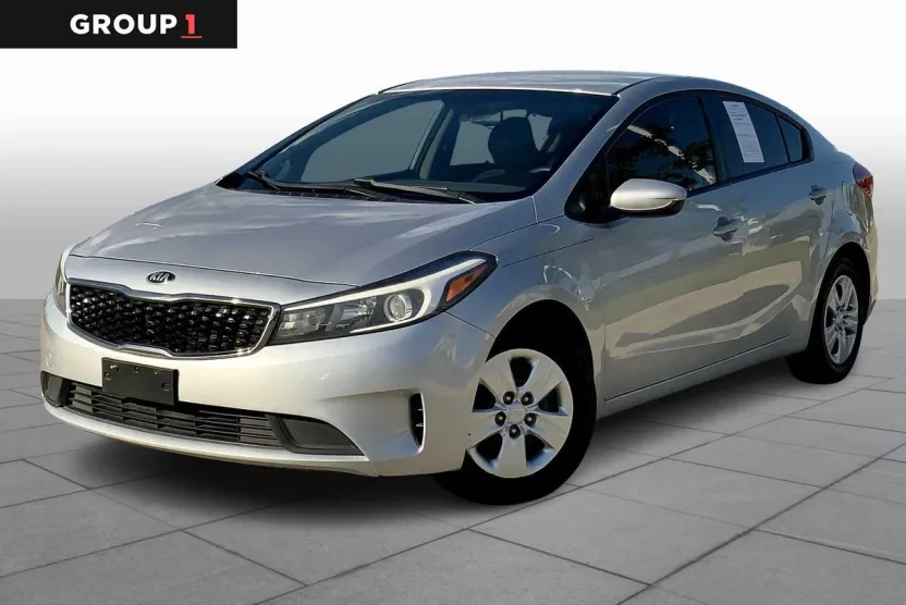 2017 Kia Forte LX Base photo 1