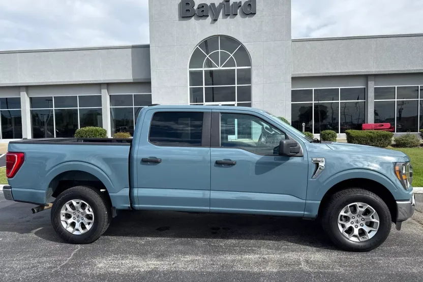 2023 Ford F-150 XLT photo 1