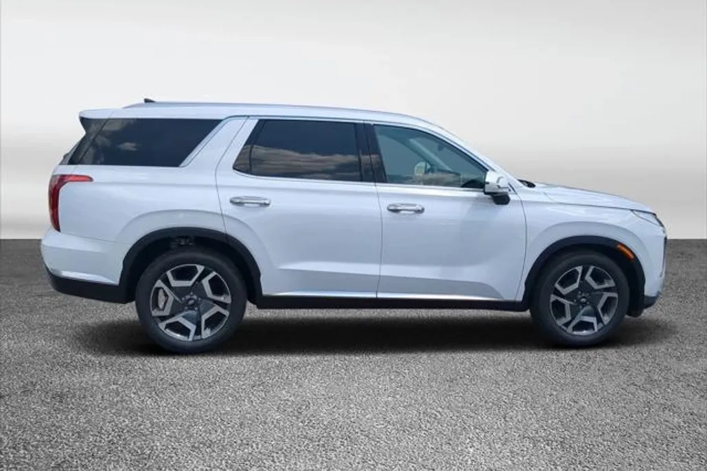 2025 Hyundai Palisade Limited photo 1