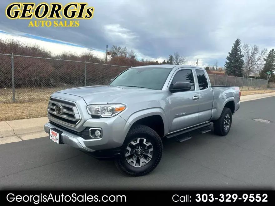 2023 Toyota Tacoma Access Cab SR5 photo 1