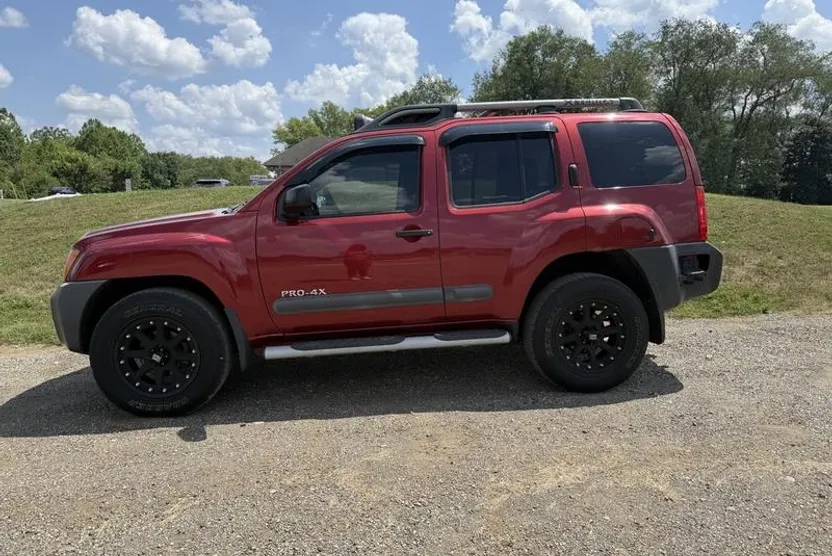 2013 Nissan Xterra PRO-4X photo 1