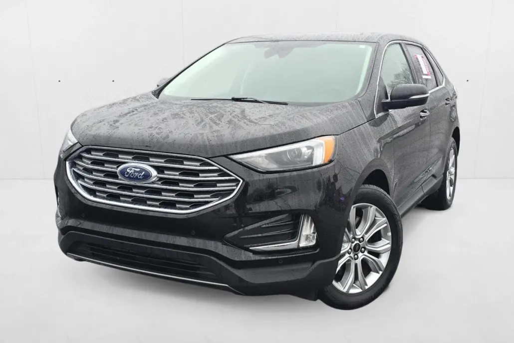 2024 Ford Edge Titanium photo 1