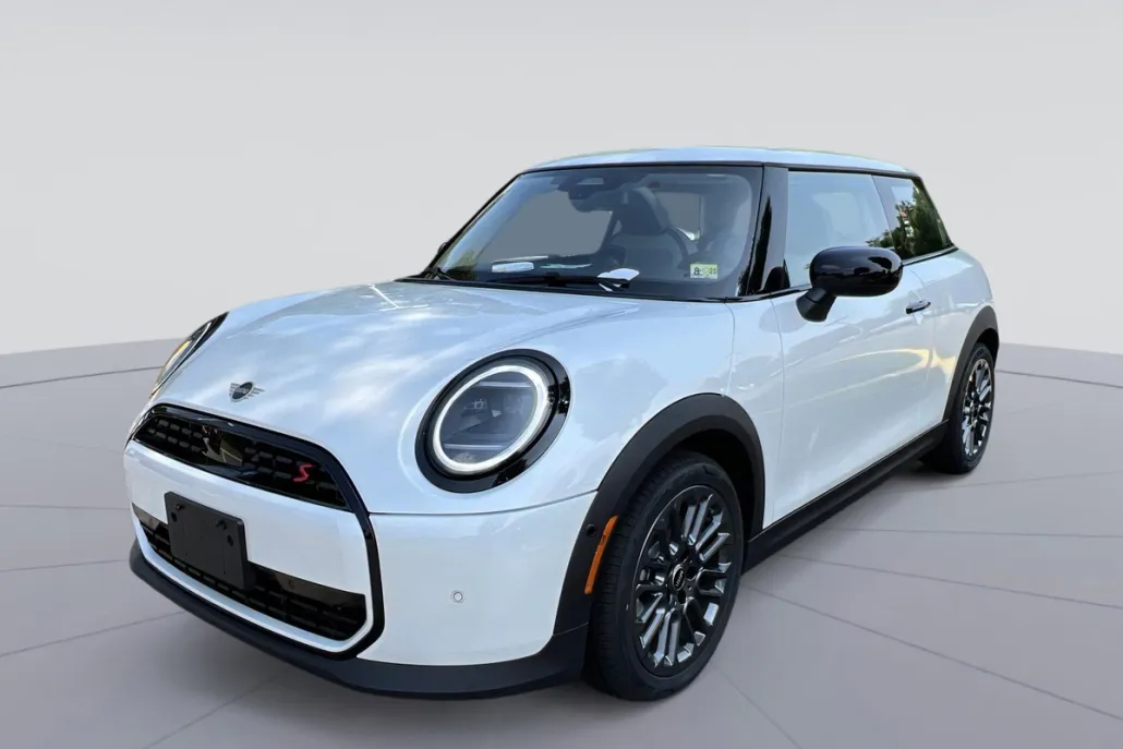 2025 Mini Cooper Hardtop S photo 1