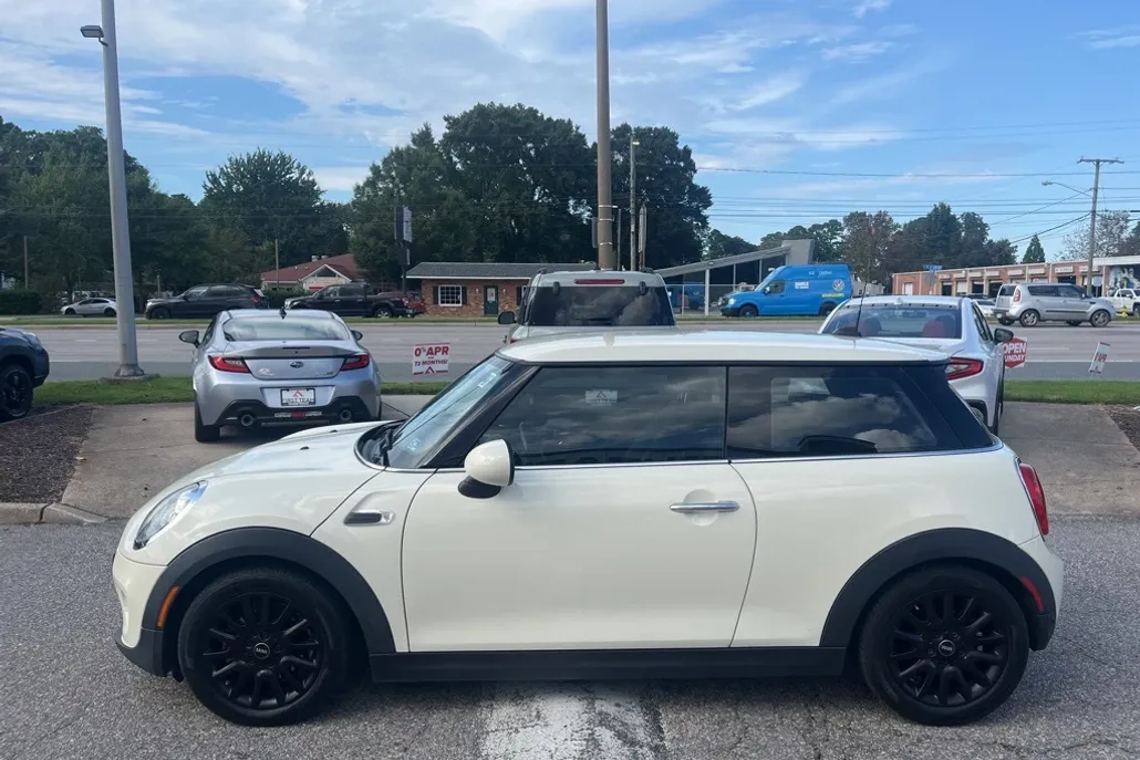 2018 Mini Cooper Hardtop photo 1