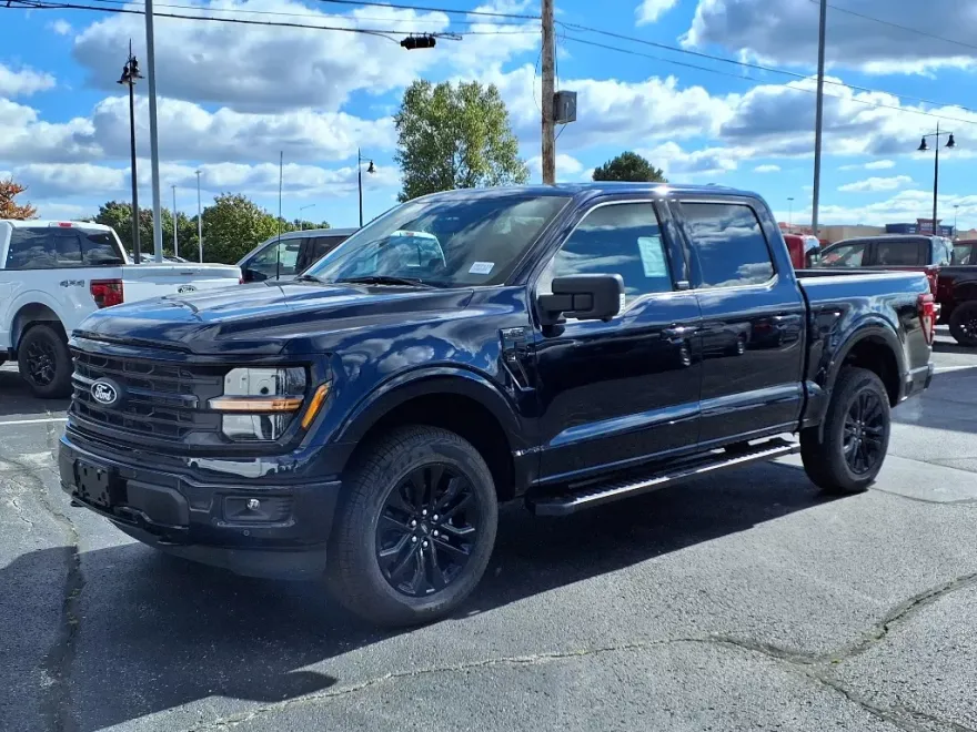 2025 Ford F-150 XLT photo 1