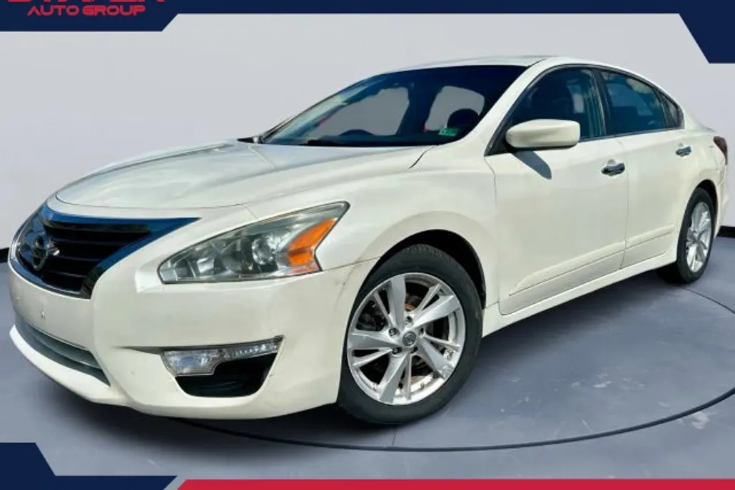 2013 Nissan Altima 2.5 SV photo 1