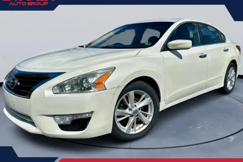 2013 Nissan Altima 2.5 SV photo 1