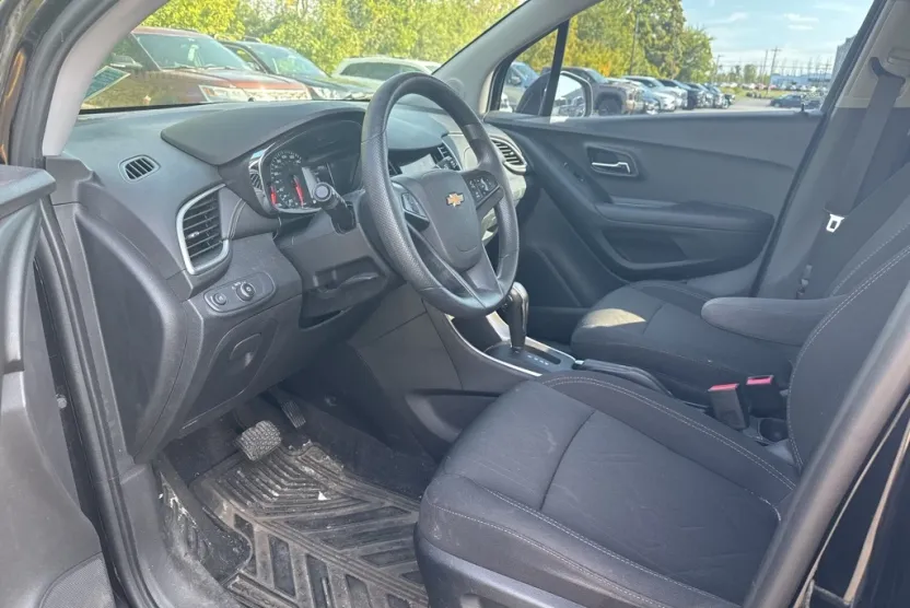2019 Chevrolet Trax LT photo 1