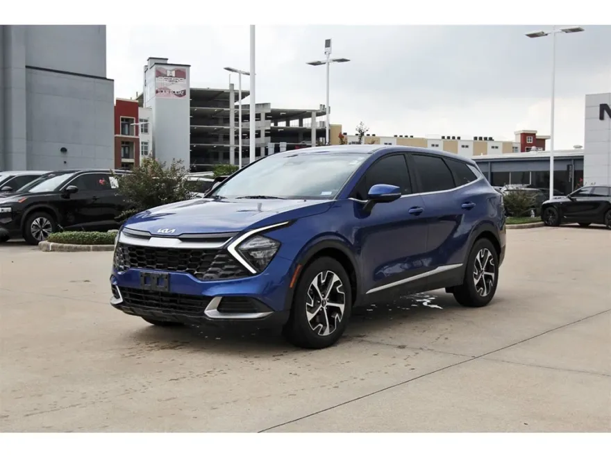 2023 Kia Sportage EX photo 1