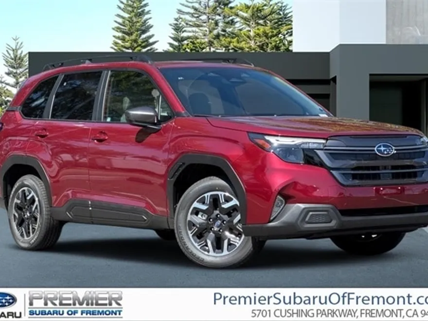 2025 Subaru Forester Premium Base photo 1