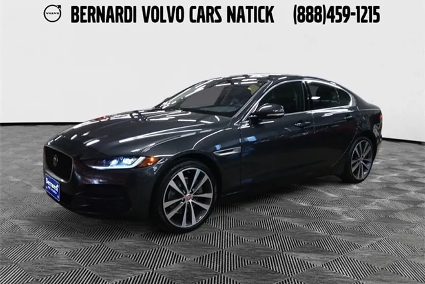 2020 Jaguar XE S photo 1