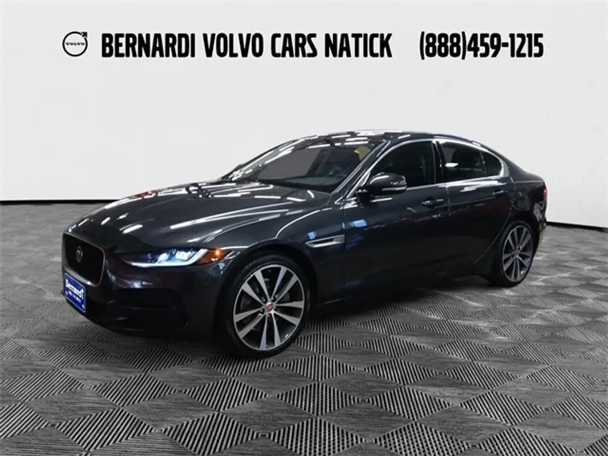 2020 Jaguar XE S photo 1