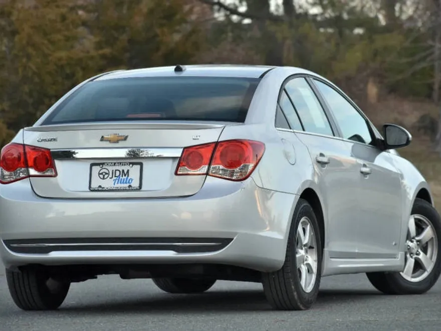 2012 Chevrolet Cruze photo 1