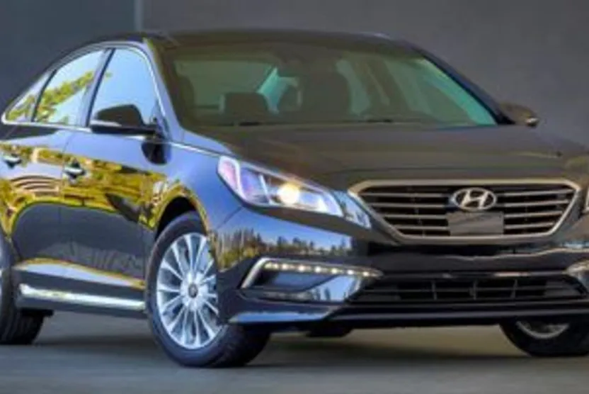 2016 Hyundai Sonata Sport photo 1