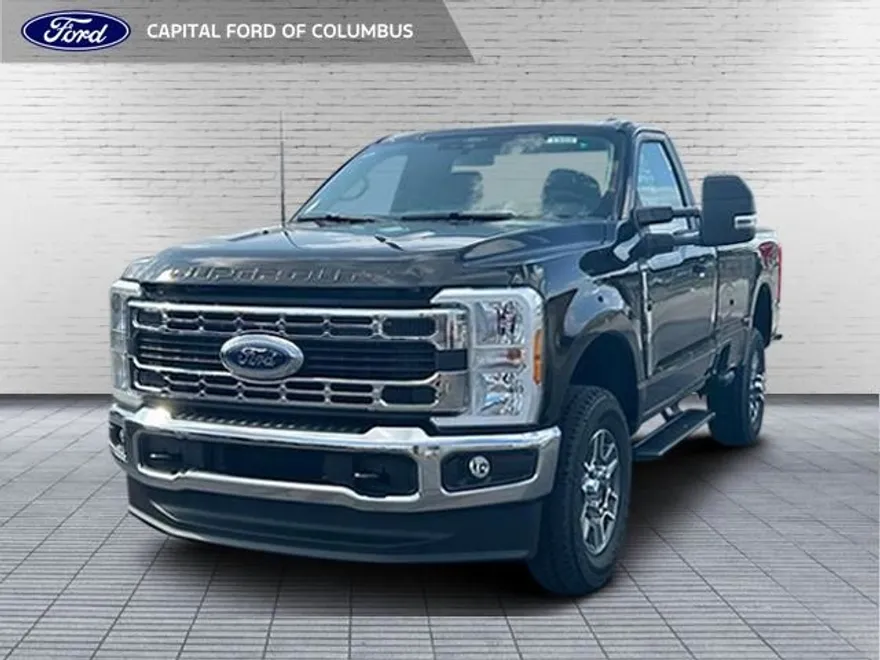 2025 Ford F-350 XLT photo 1