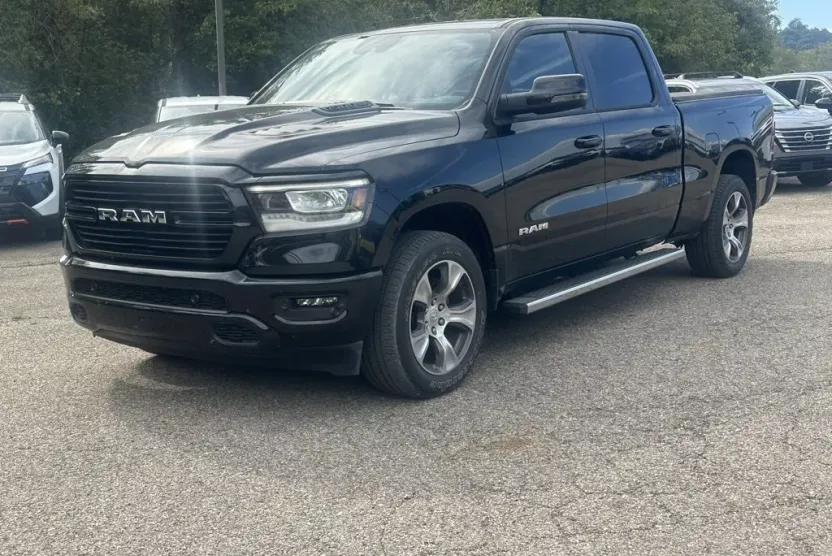 2024 Ram 1500 Laramie photo 1