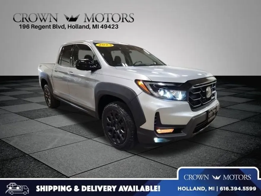2023 Honda Ridgeline Sport photo 1