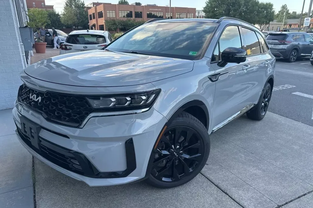 2022 Kia Sorento SX Prestige photo 1