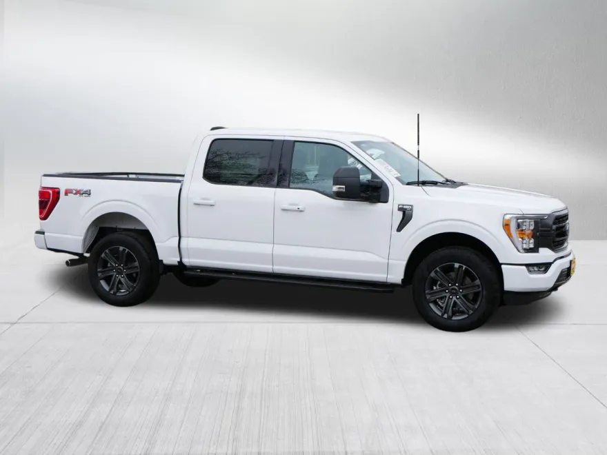 2023 Ford F-150 XLT photo 1