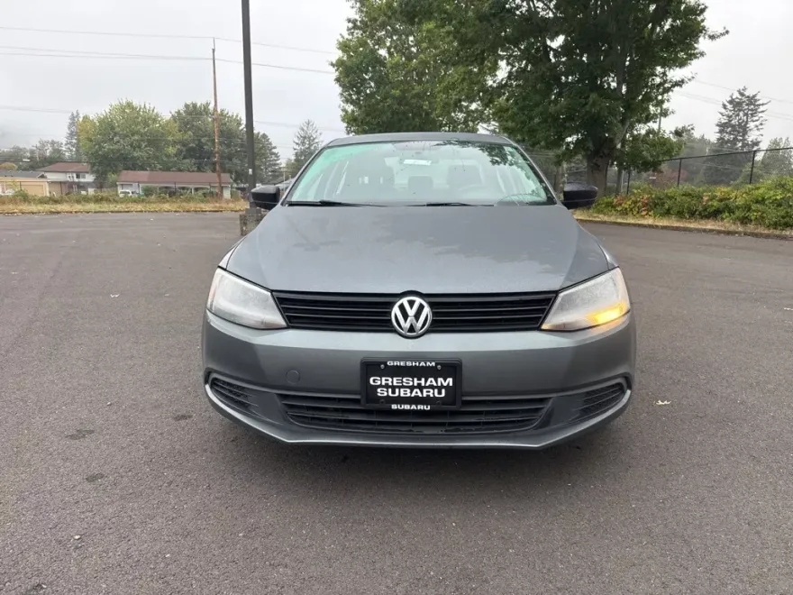 2013 Volkswagen Jetta 2.0 Base photo 1