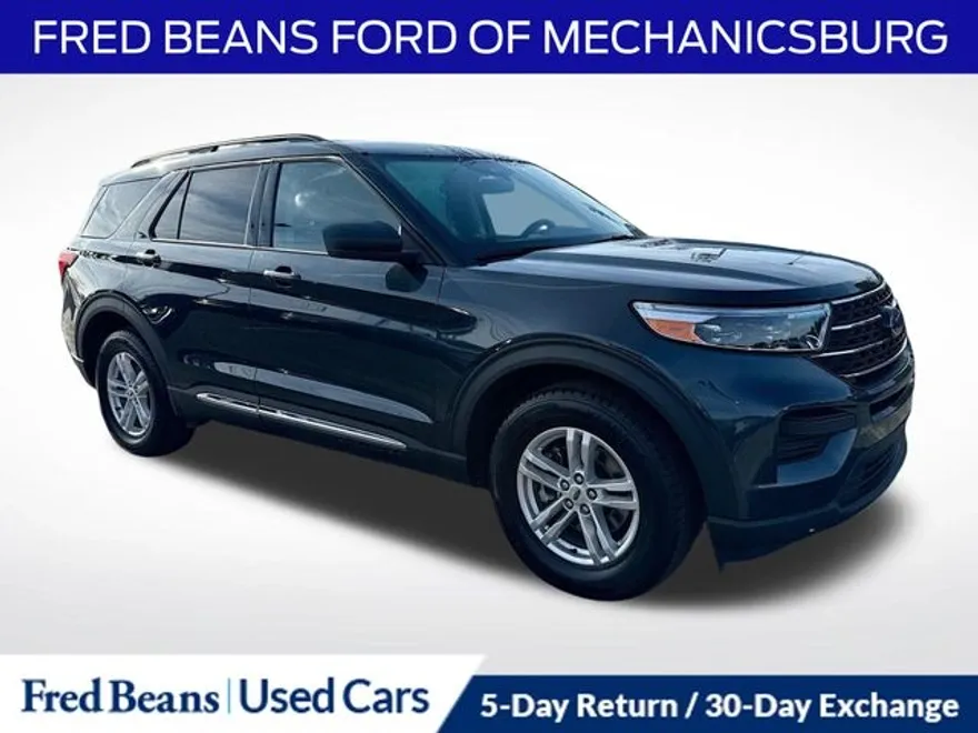 2022 Ford Explorer XLT photo 1