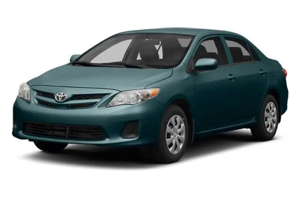 2013 Toyota Corolla L photo 1