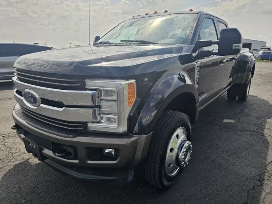 2017 Ford F-450 King Ranch photo 1